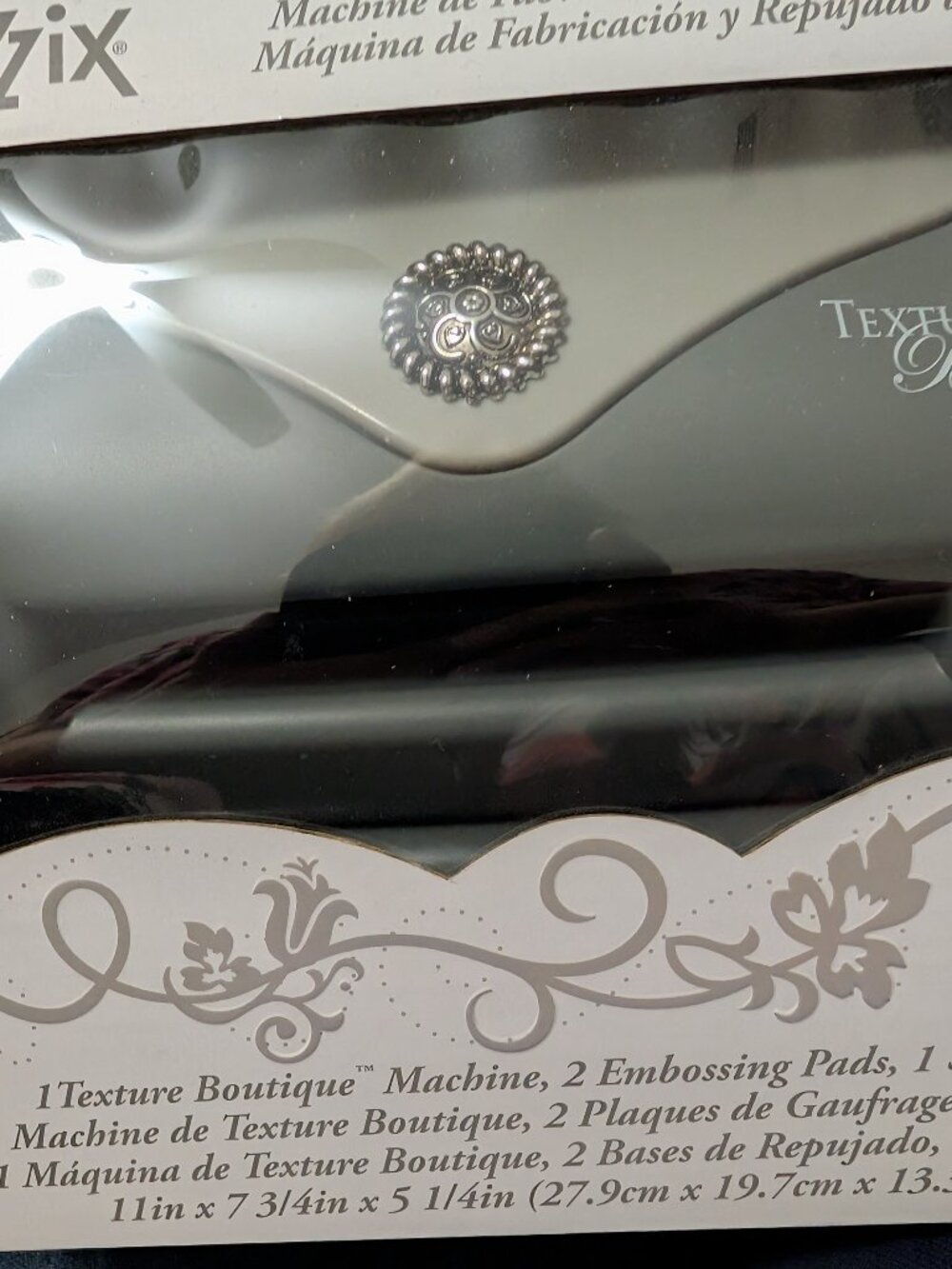 Sizzix Texture Embossing Machine - Picture 2 of 3